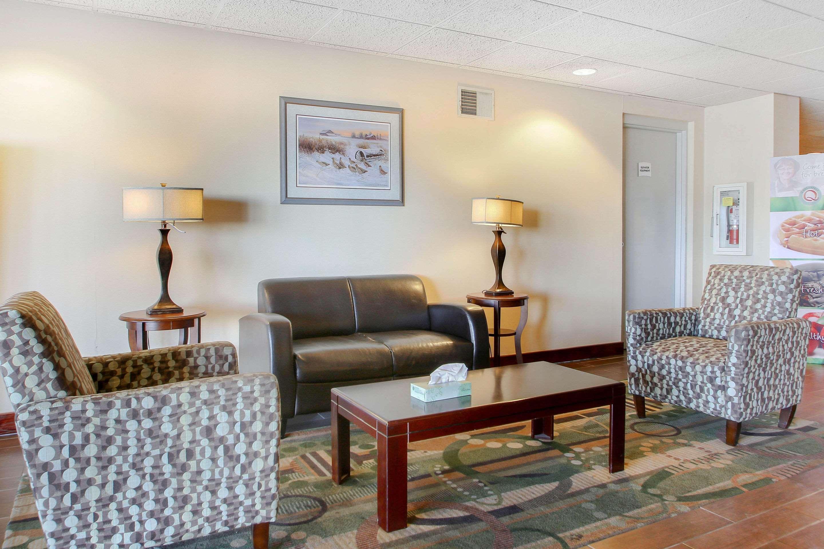 Comfort Inn & Suites Beaver Dam Exterior photo
